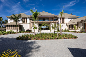 Villa 2495 — Luxury villa for rent in Little Battaleys