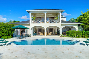 Villa 2533 — Luxury villa for rent in Mount Standfast